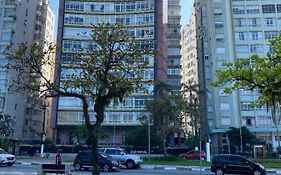 Apartamento de frente para o mar na Praia do Boqueirão